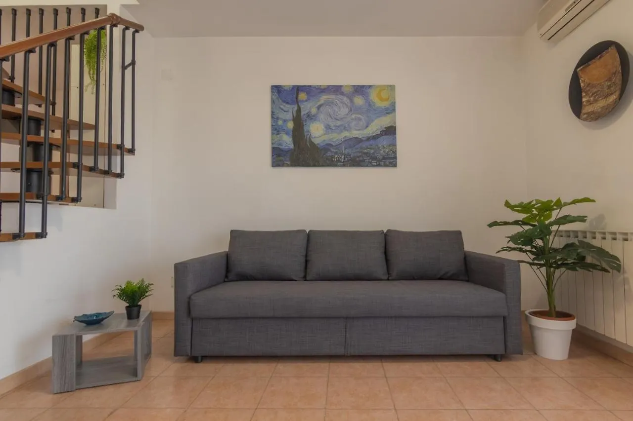 Comfort Penthouse - Private Parking, Wi-Fi Apartment Rome Italy